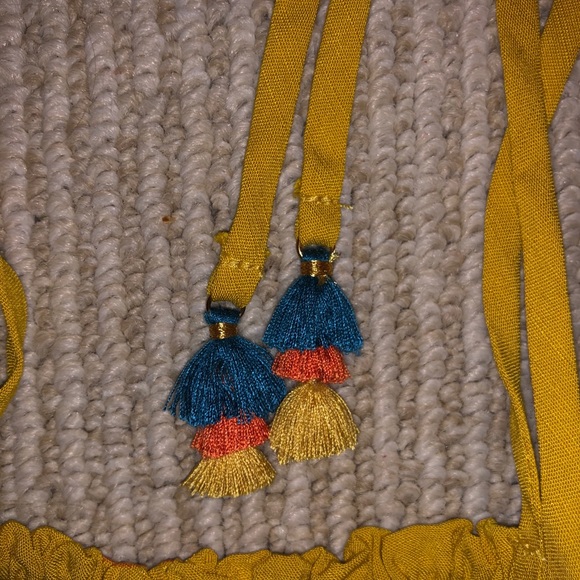 cute tank top!! - Picture 4 of 4